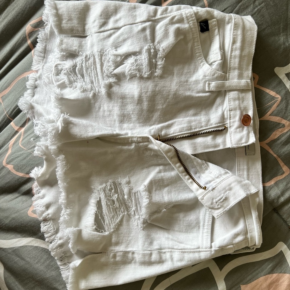 White Kancan Jean Shorts. Like New Condition.